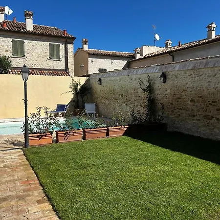 Convento, Novilara * Πέζαρο